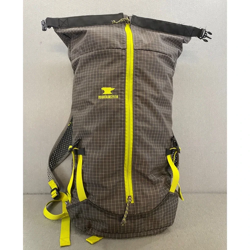 Mountainsmith Scream 20L Backpack Grey Yellow Robic Nylon Roll Top Daypack